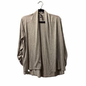 Ginger cardigan grey has slight pilling